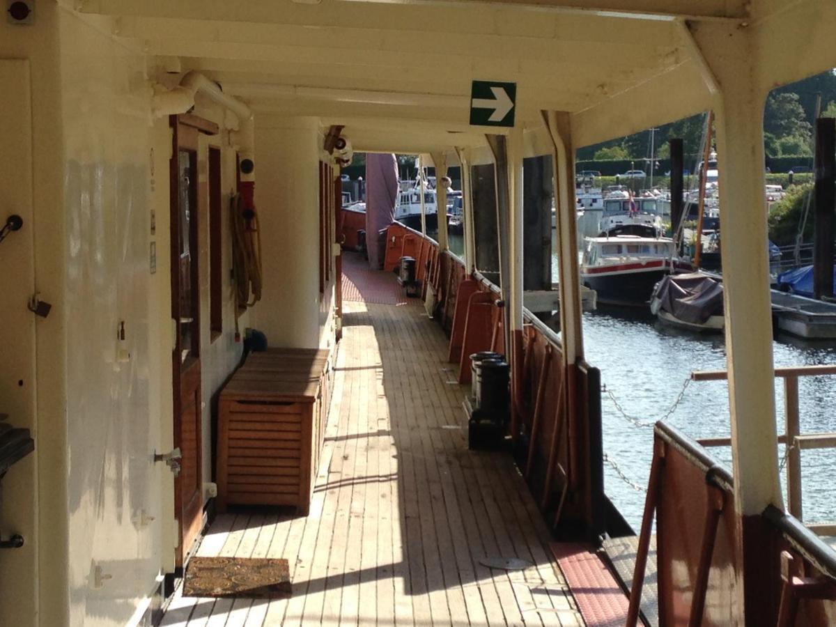 De Logeerboot Dordrecht Bed & Breakfast エクステリア 写真