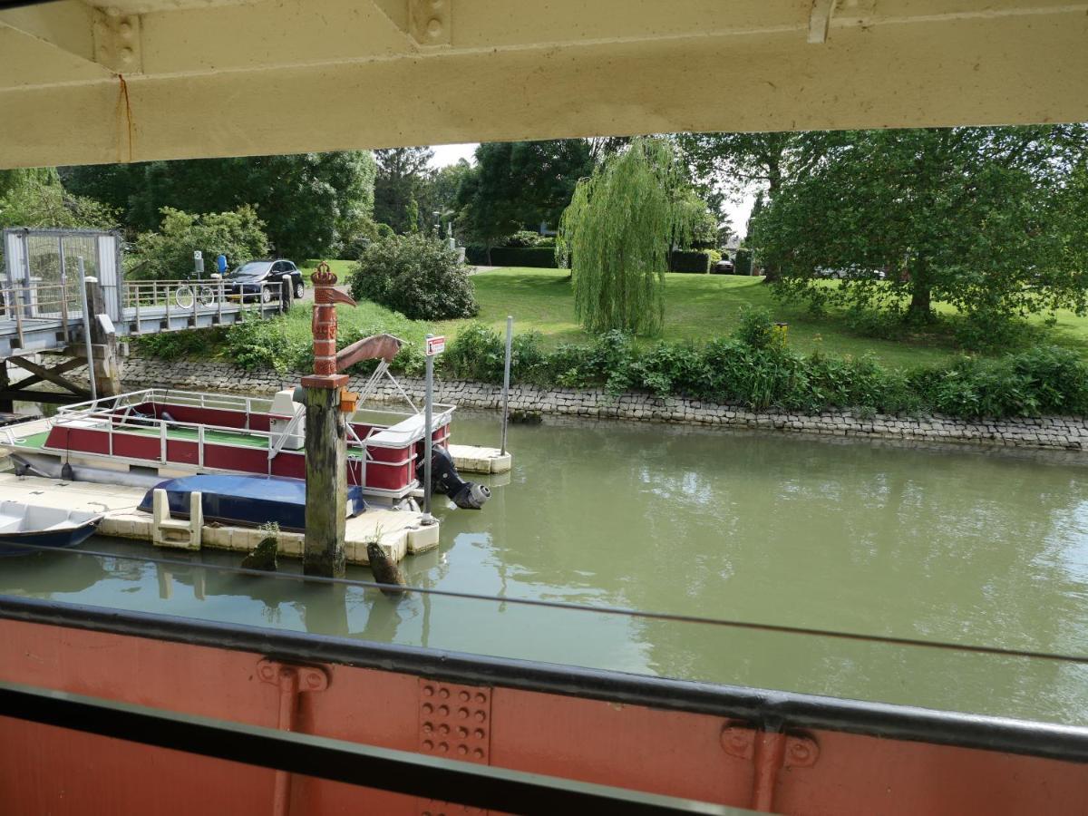 De Logeerboot Dordrecht Bed & Breakfast エクステリア 写真