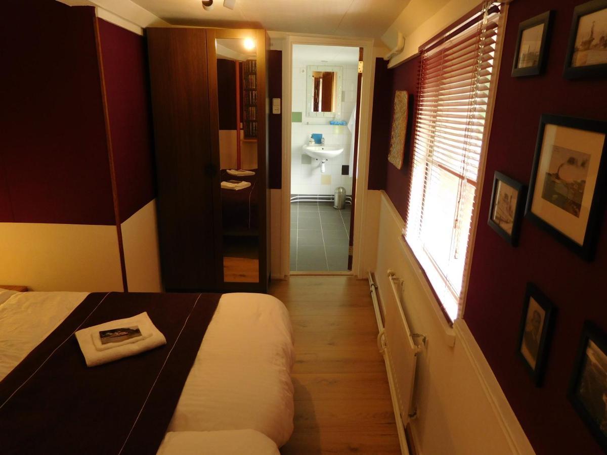De Logeerboot Dordrecht Bed & Breakfast エクステリア 写真