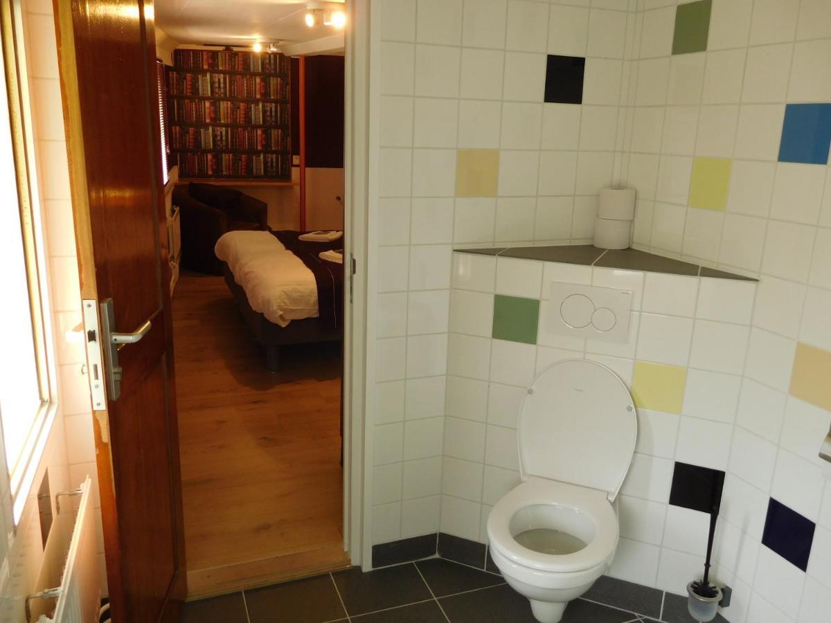 De Logeerboot Dordrecht Bed & Breakfast エクステリア 写真