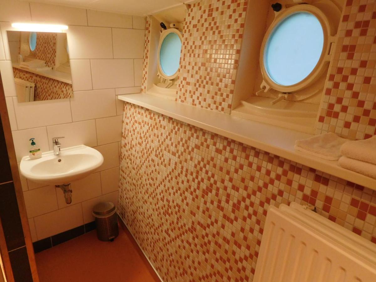 De Logeerboot Dordrecht Bed & Breakfast エクステリア 写真